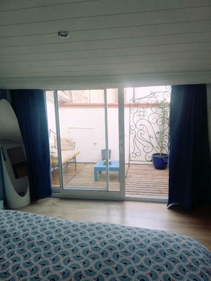 Duplex Denim Apartment Ним Екстериор снимка